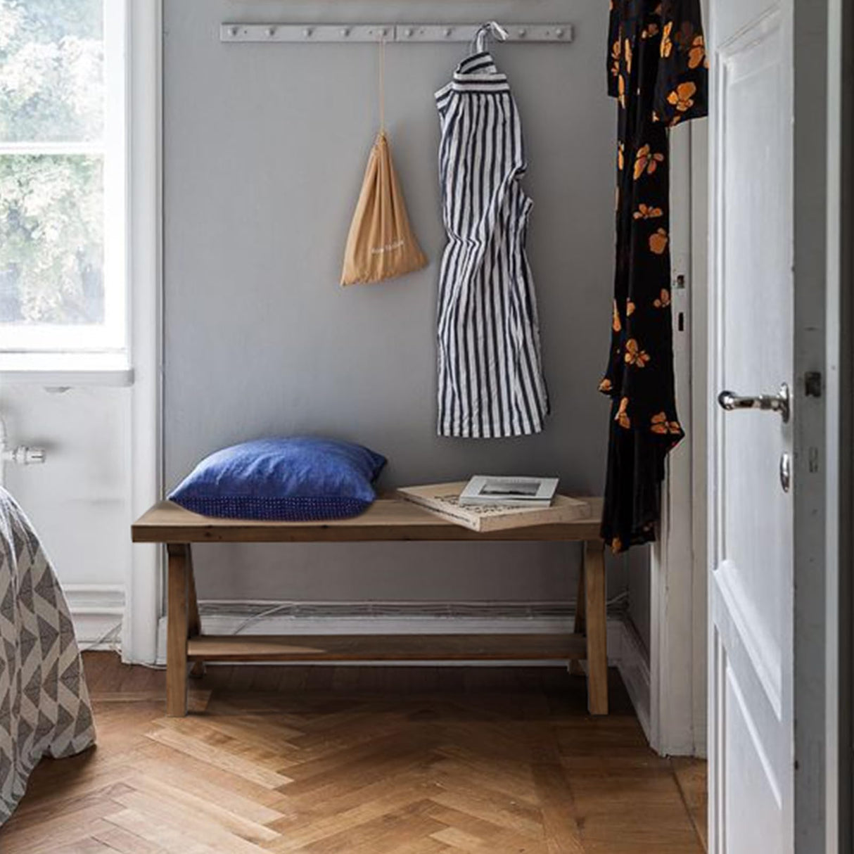 RowyPoey Solid Wood Bench, 43" Farmhouse Entryway Bench for Living Dining Room, Rustic Storage Bench Seat for Indoors and Outdoors, Natural RowyPoey