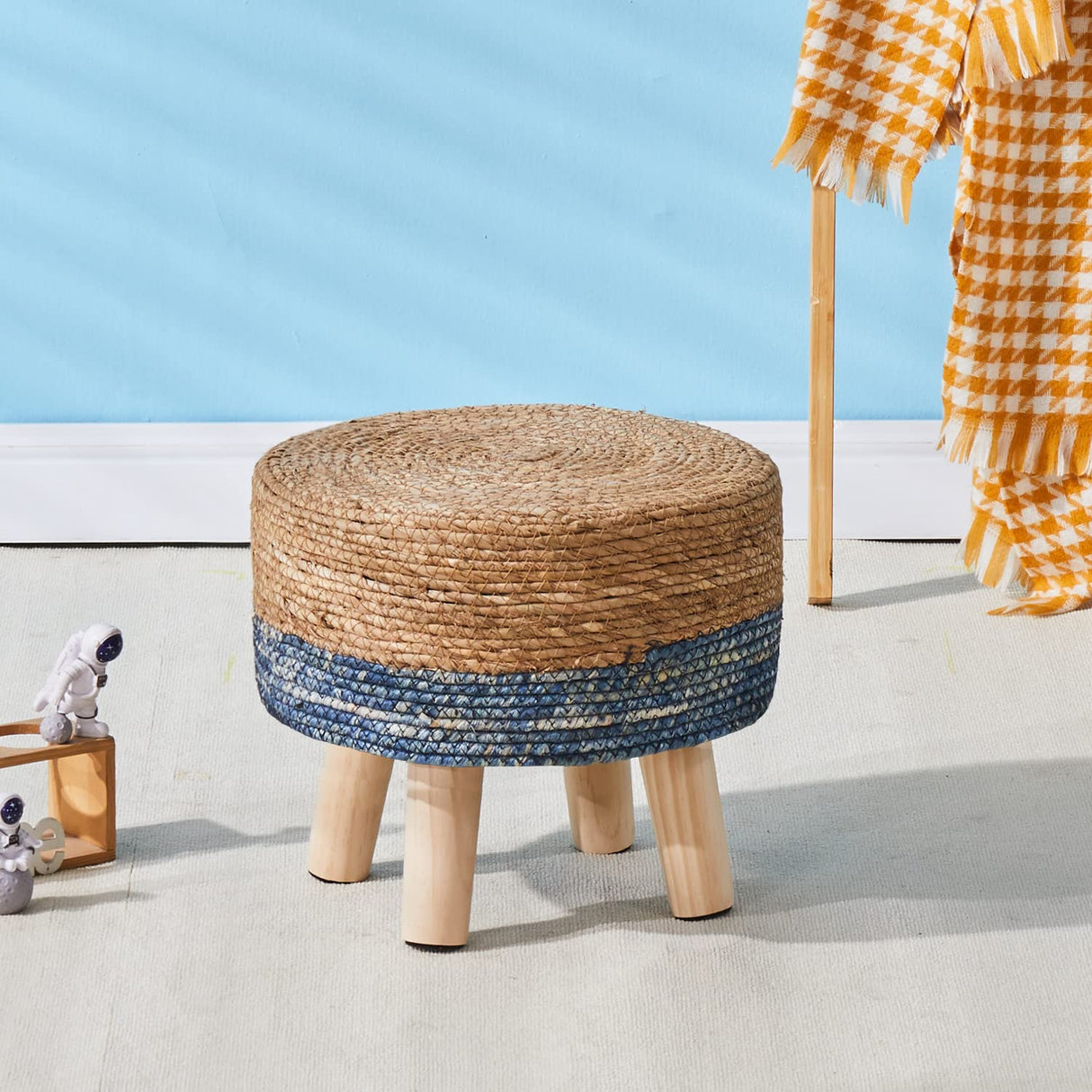 Wimarsbon Round Foot Stool Natural Seagrass Poufs Ottoman Hand Weave Footrest Stool for Couch Desk Extra Seat Step Stool with Solid Wood Legs for Hallway Patio Lounge Blue Wimarsbon