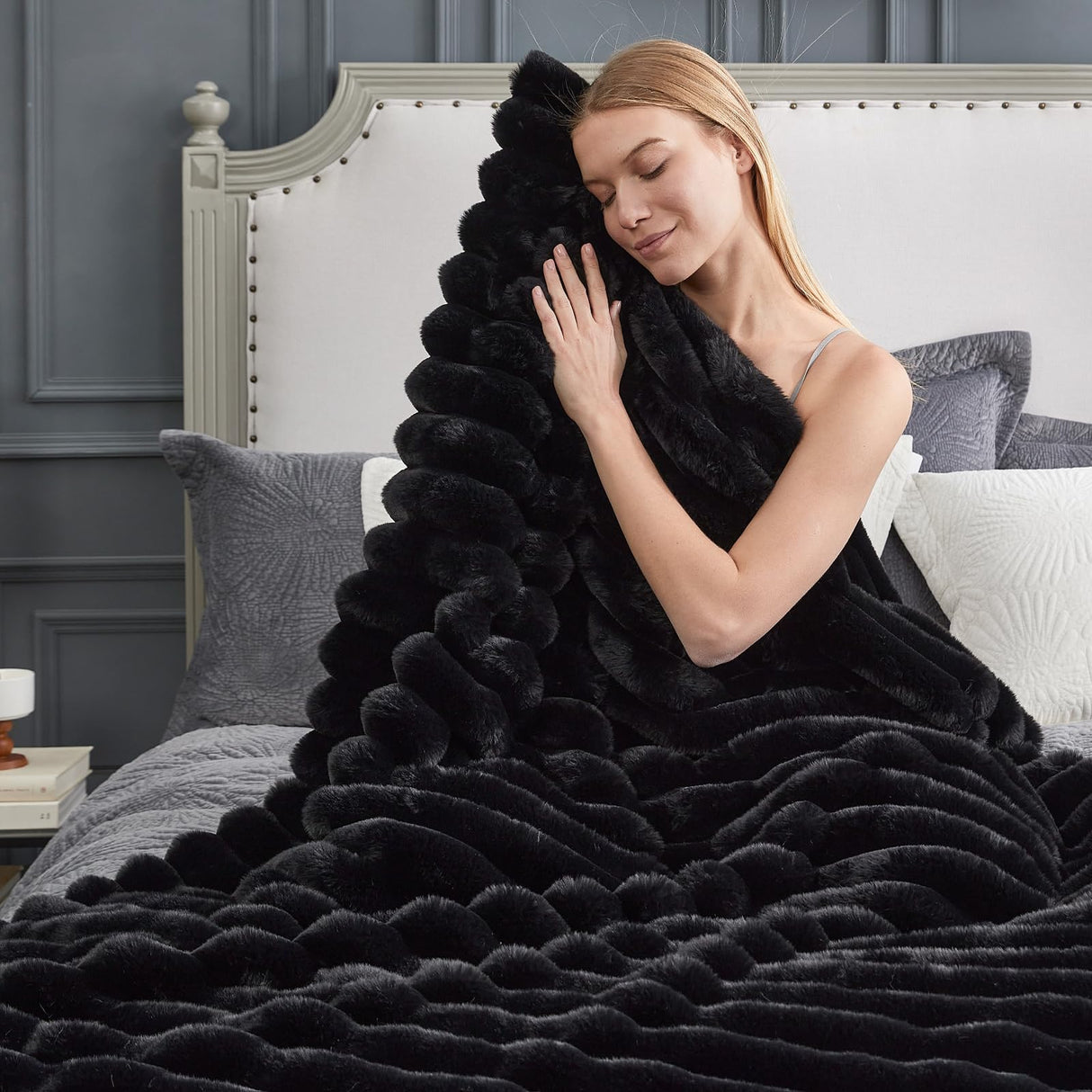 Cozy Bliss Faux Fur Throw Blanket for Couch, Cozy Warm Plush Striped Blanket for Sofa Bedroom Living Room, 50 * 60 Inches Black Cozy Bliss