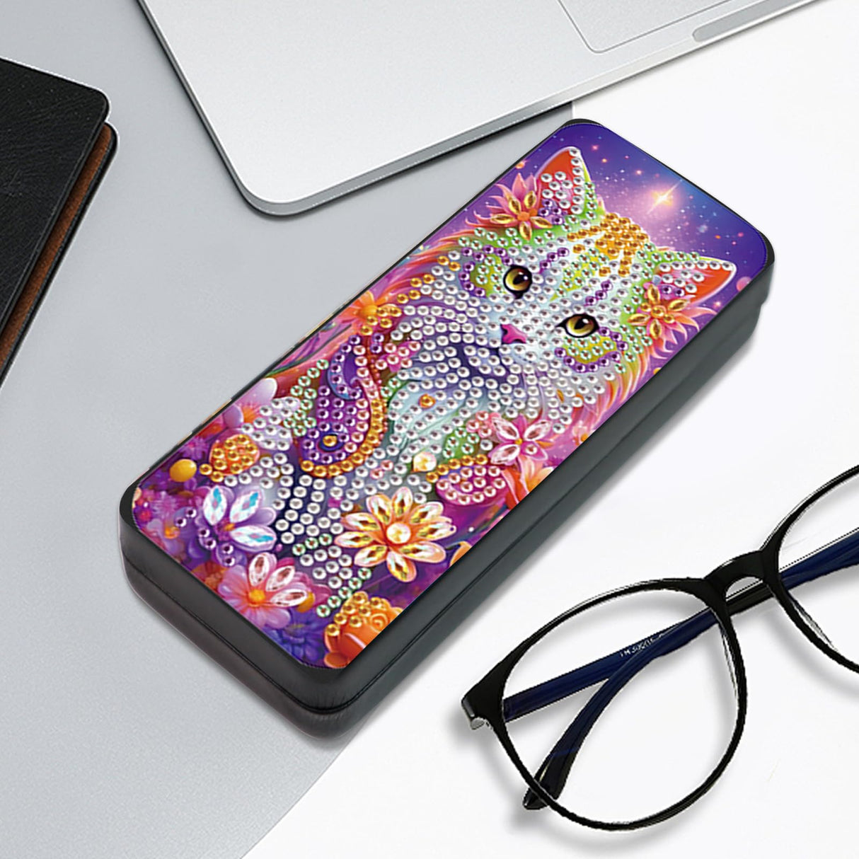 MVVMTOP 5D Diamond Art Painting Eye Glass Case, DIY cat, Glasses Storage Box Diamond Painting Sunglass Case for Adults Handmade Diamond Art for Art Craft Gift Travel Sunglass Eyeglasses MVVMTOP