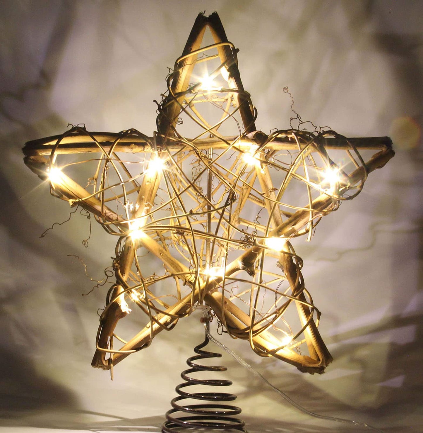 Christmas Tree Topper Farmhouse Christmas Decor Christmas Tree Decorations Rattan Natural Christmas Tree Star with 10 Warm LED Lights for Rustic Christmas Ornaments Holiday Seasonal Decoration 10 Inch