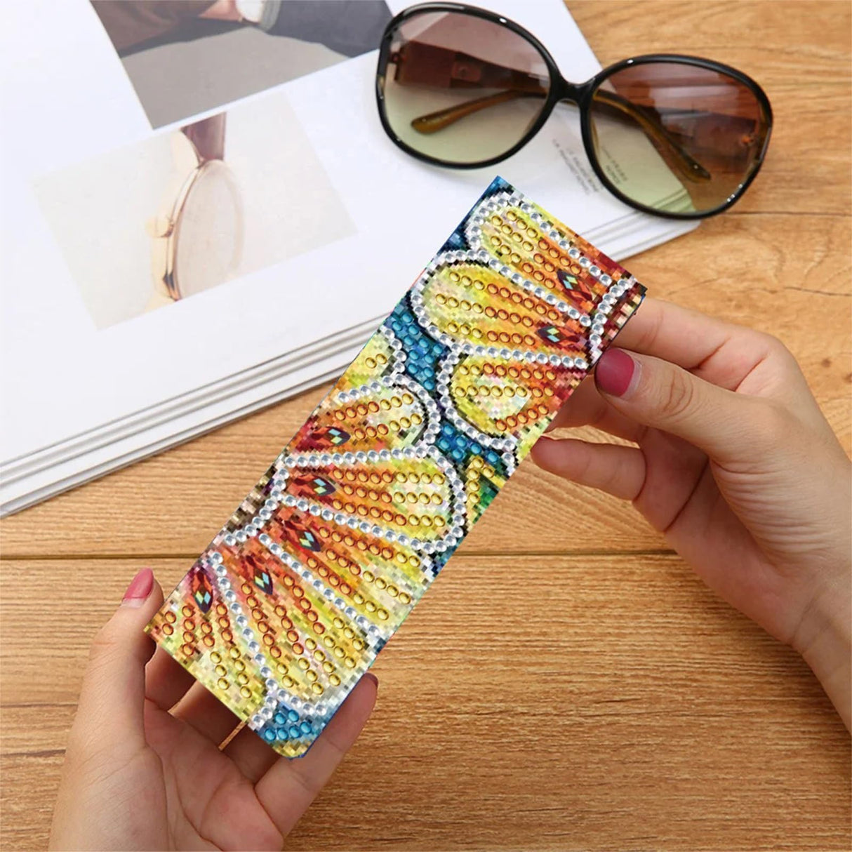 DIY Diamond Art Painting Portable Retro Sunglasses Case, Anti-Stress Retro Sunglasses Glasses Storage Box Eyeglass Safety Pouch Box-Sunflower Generic