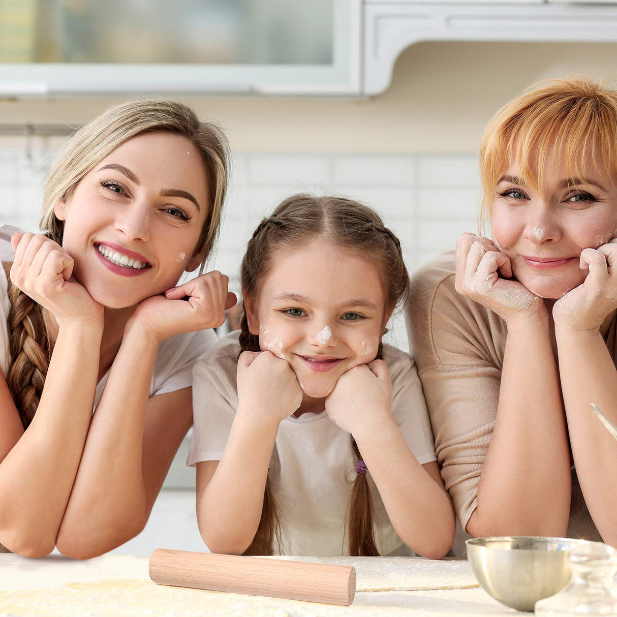 Small Wooden Rolling Pin, Dumpling Dough Roller Wooden Mini Rolling Pins Kitchen Utensil Tool for Fondant, Pasta, Bread, Pastry, Cookies, Pizza, Pie, Cylinder Style, 6.3 Inch (3 Pieces) Patelai