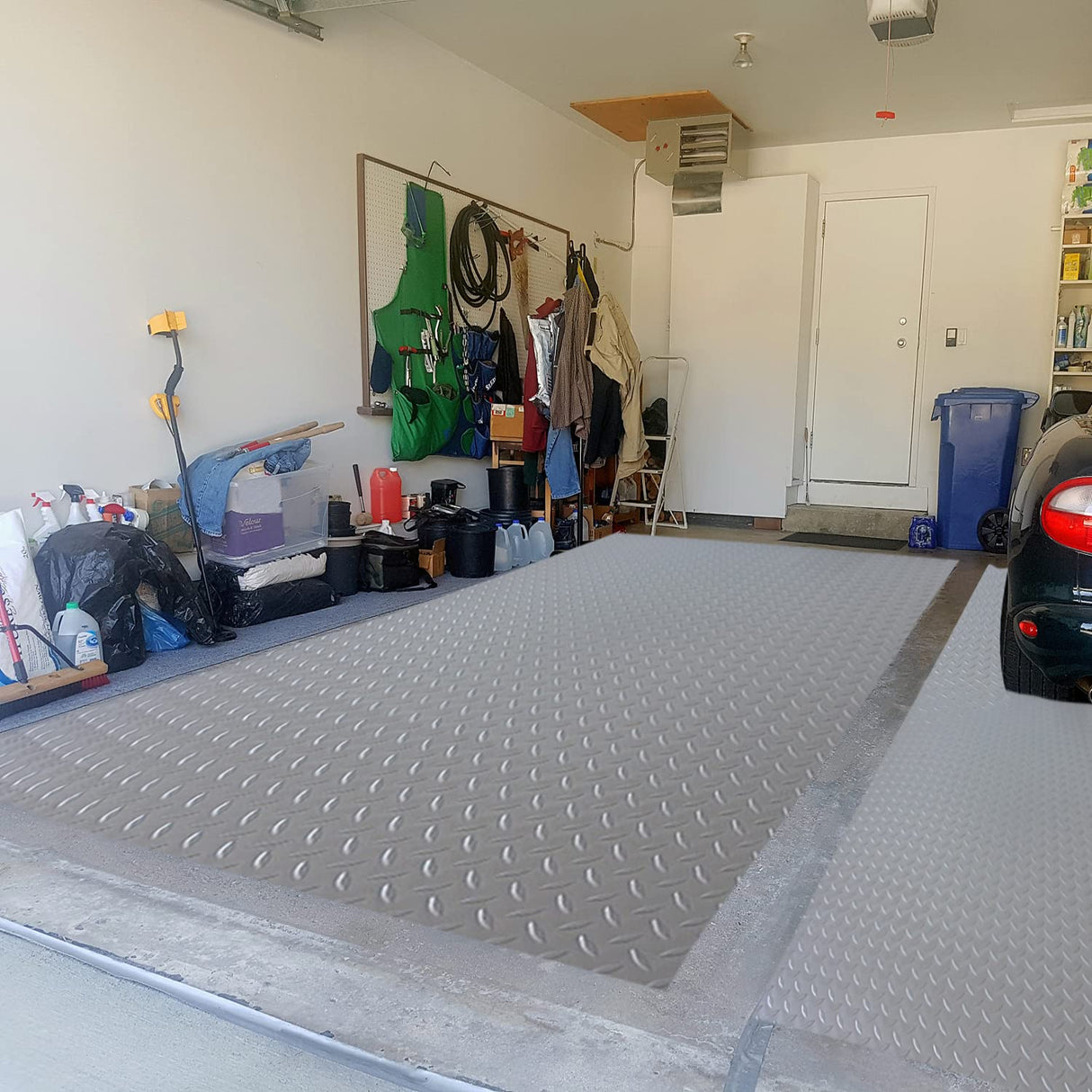 foriy Garage Floor Oxford Mats, 4x8.2ft Diamond Plate Garage Flooring Rolls, Car Parking Mats with Embossed Diamond Plate Pattern, Gray Floor Protector Mat for Garage Floor Under Car Trailer Truck foriy