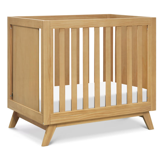 DaVinci Otto 3-in-1 Convertible Mini Crib with 4" Mattress in Walnut, Greenguard Gold Certified