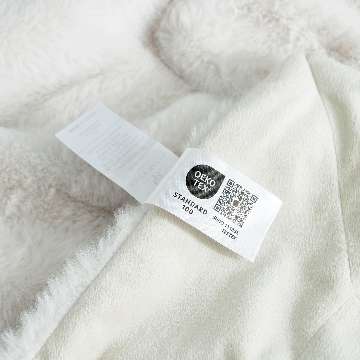 Cozy Bliss Faux Fur Throw Blanket for Couch, Cozy Soft Plush Thick Winter Blanket for Sofa Bedroom Living Room, 50 * 60 Inches Beige Cozy Bliss