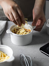 DOWAN 7 oz Ramekins with Lids Oven Safe, Creme Brulee Ramekins with Cover and Handle, Stackable Ceramic Bowls for Baking, Pudding, Dipping, Souffle Dish, Set of 4, White DOWAN