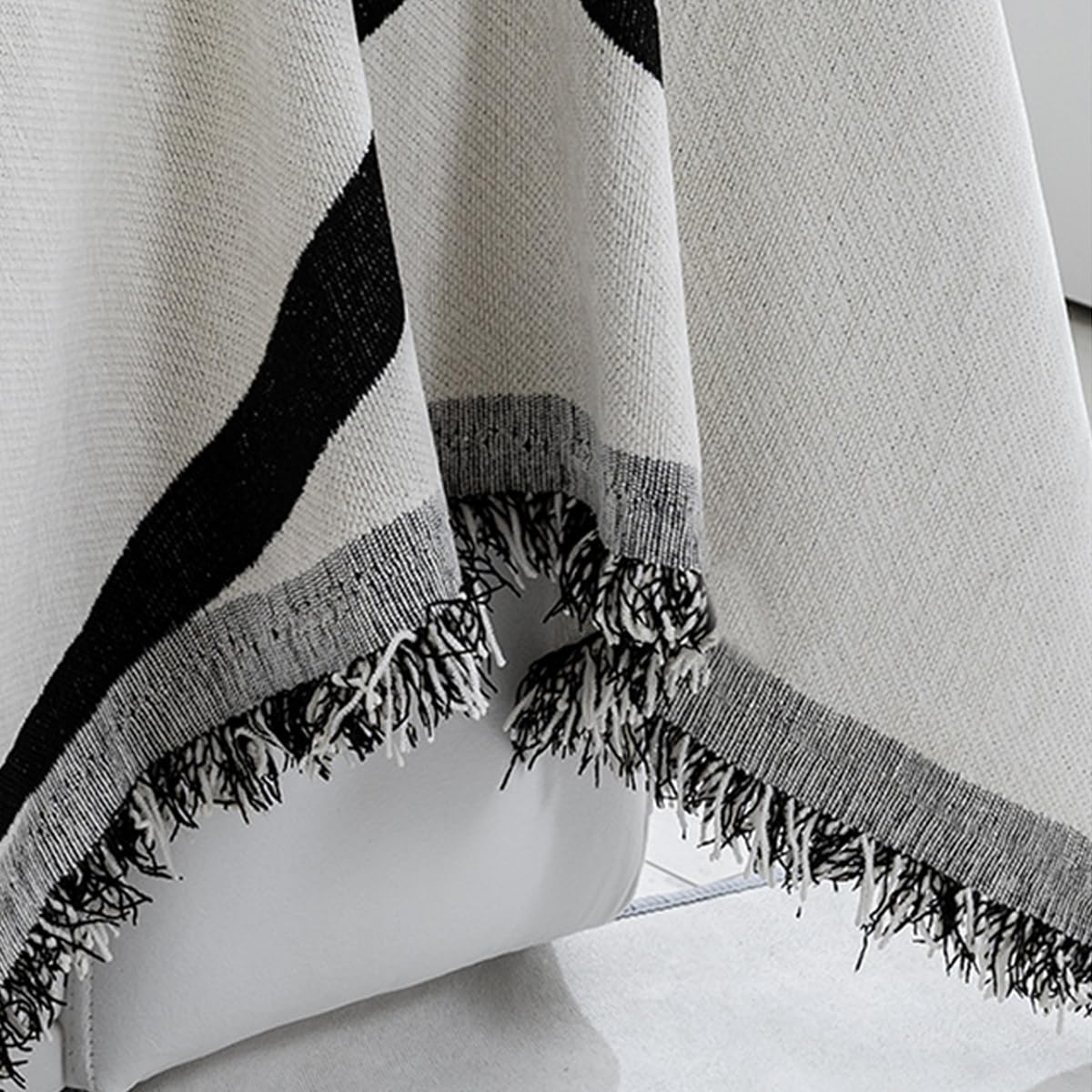 ERICSF- Black and White Double-Sided can Cover Chenille Sofa Towel Full Cover Cloth Four Seasons Universal Models Straight Row a Piece of Non-Slip Sets (71 * 102 inch) ERICSF