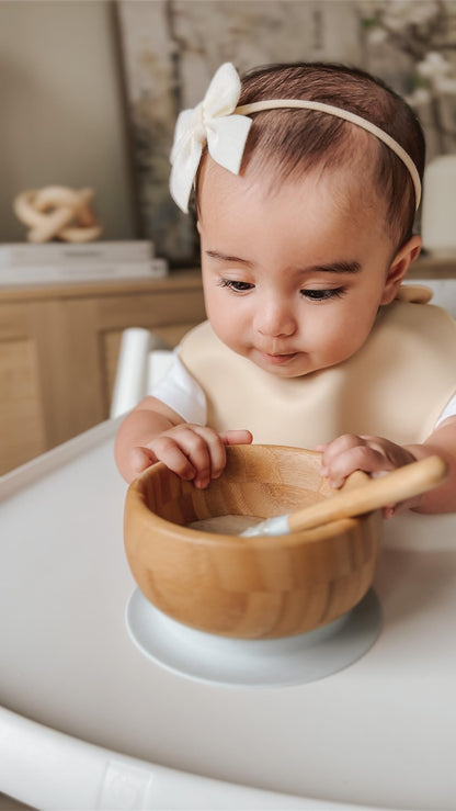 Avanchy Baby Spoons 5 Bamboo and Silicone Set, Self Feeding Food Utensils, 4 Months Baby Led Weaning, 5 Pack W/Blue