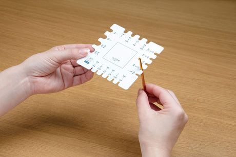 Clover Swatch Ruler & Needle Gauge, White Clover
