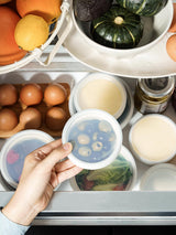 LE TAUCI Ramekins with Lids, 8 OZ Ramekins Oven Safe, Creme Brulee Ramekin Bowls, Ceramic Souffle Dishes with Covers, Custard Cups for Baking, Pudding, Serving Dip, Ice Cream, Set of 4, White LE TAUCI