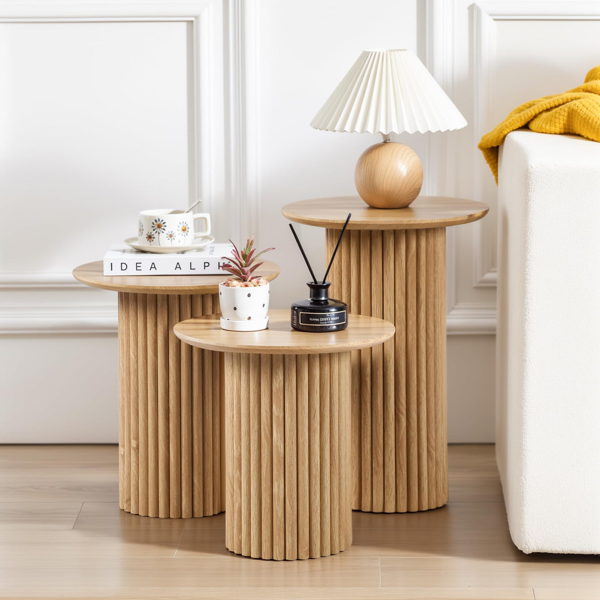 Bifins Round Nesting Coffee Table Set of 3,Mid Century Modern Fluted Coffee and End Table Set,Small Circle Wooden Side Table Drink Table for Living Room (Natural) Bifins