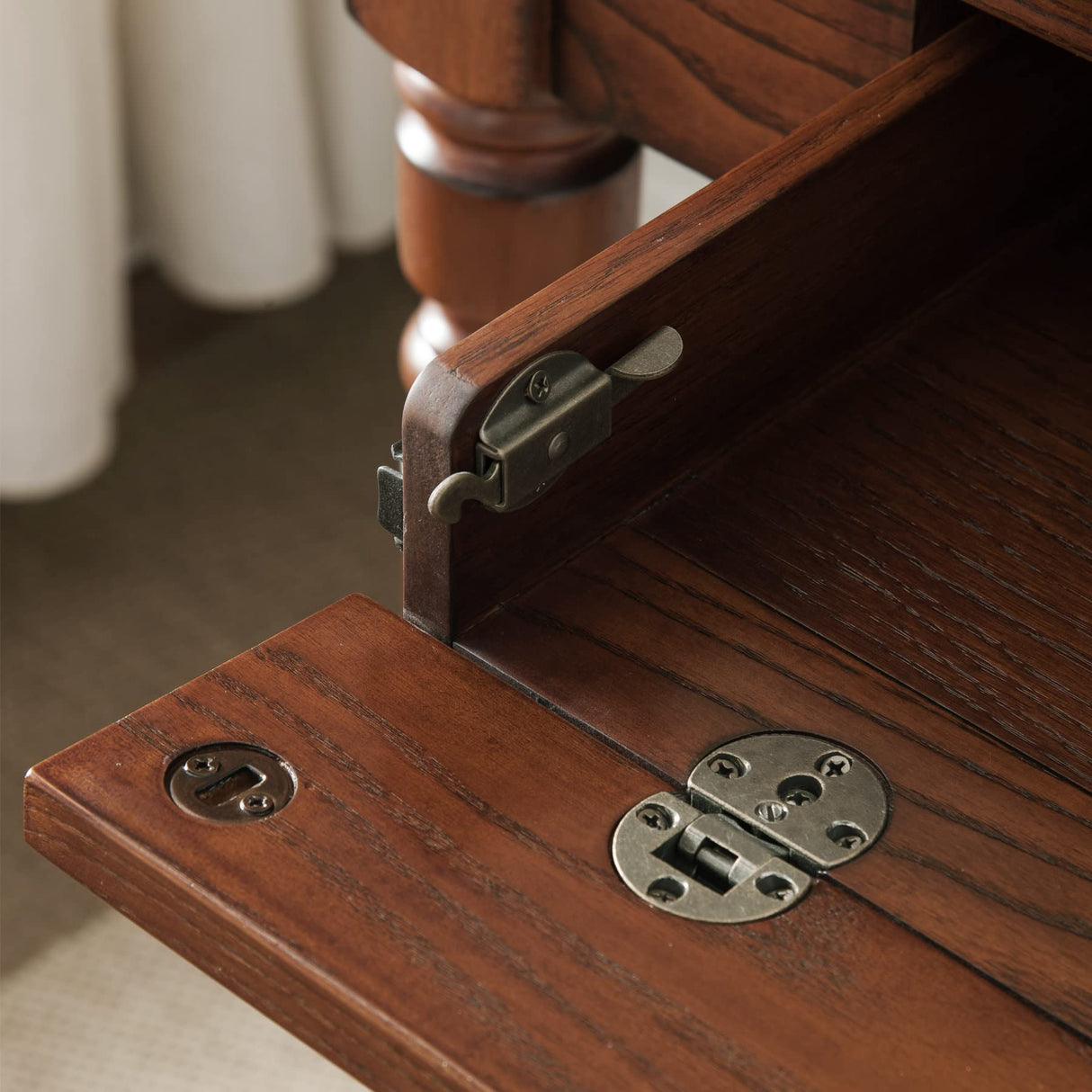 Leick Home SINCE 1910 Farmhouse Oak Turned leg Laptop Desk with Center Drawer, FURNITURE Leick Home