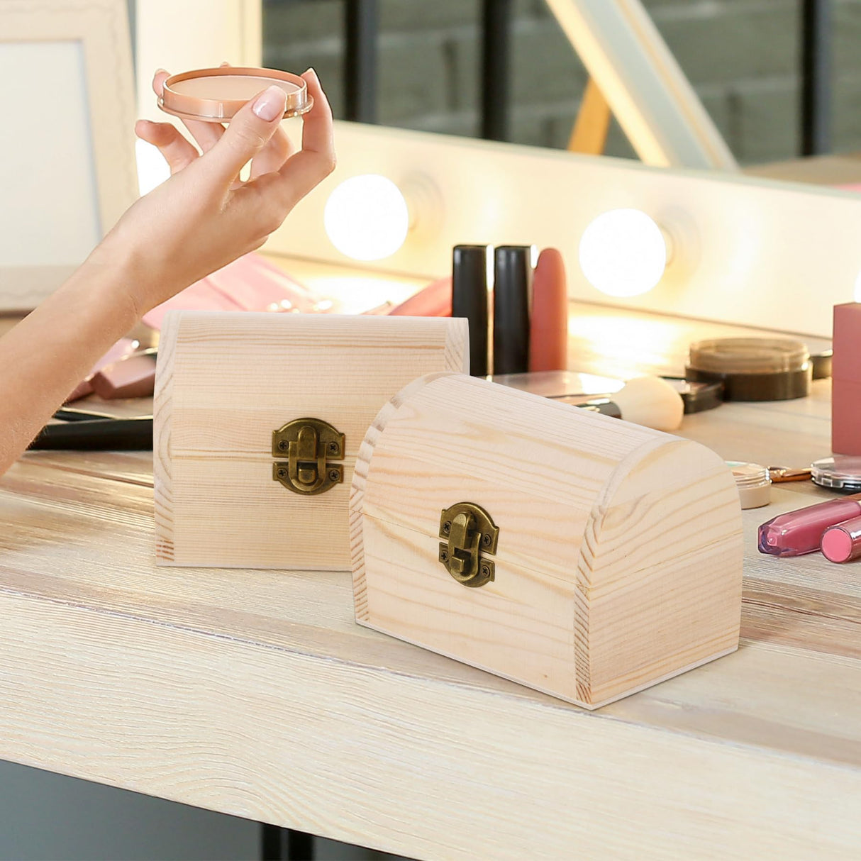 Aodaer 4 Pieces Unfinished Wood Treasure Chest Decorative Pine Wood Box with Hinged Lid and Locking Clasp Plain Decorate Wooden Boxes for Art Hobbies DIY Jewelry Gift Storage Aodaer