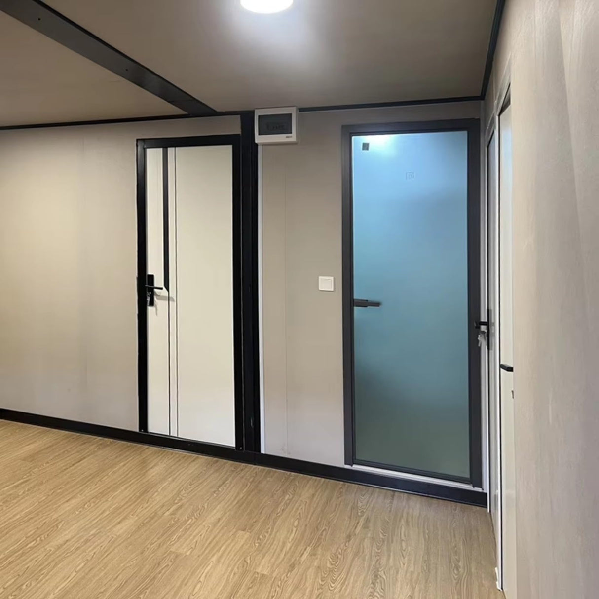 Folding Prefab Tiny Home for Sale,20ft/40ft Tiny Home with 2 Bedrooms Tiny House to Live in for Adults, Mobile Container House with Kitchen and Bathroom Generic