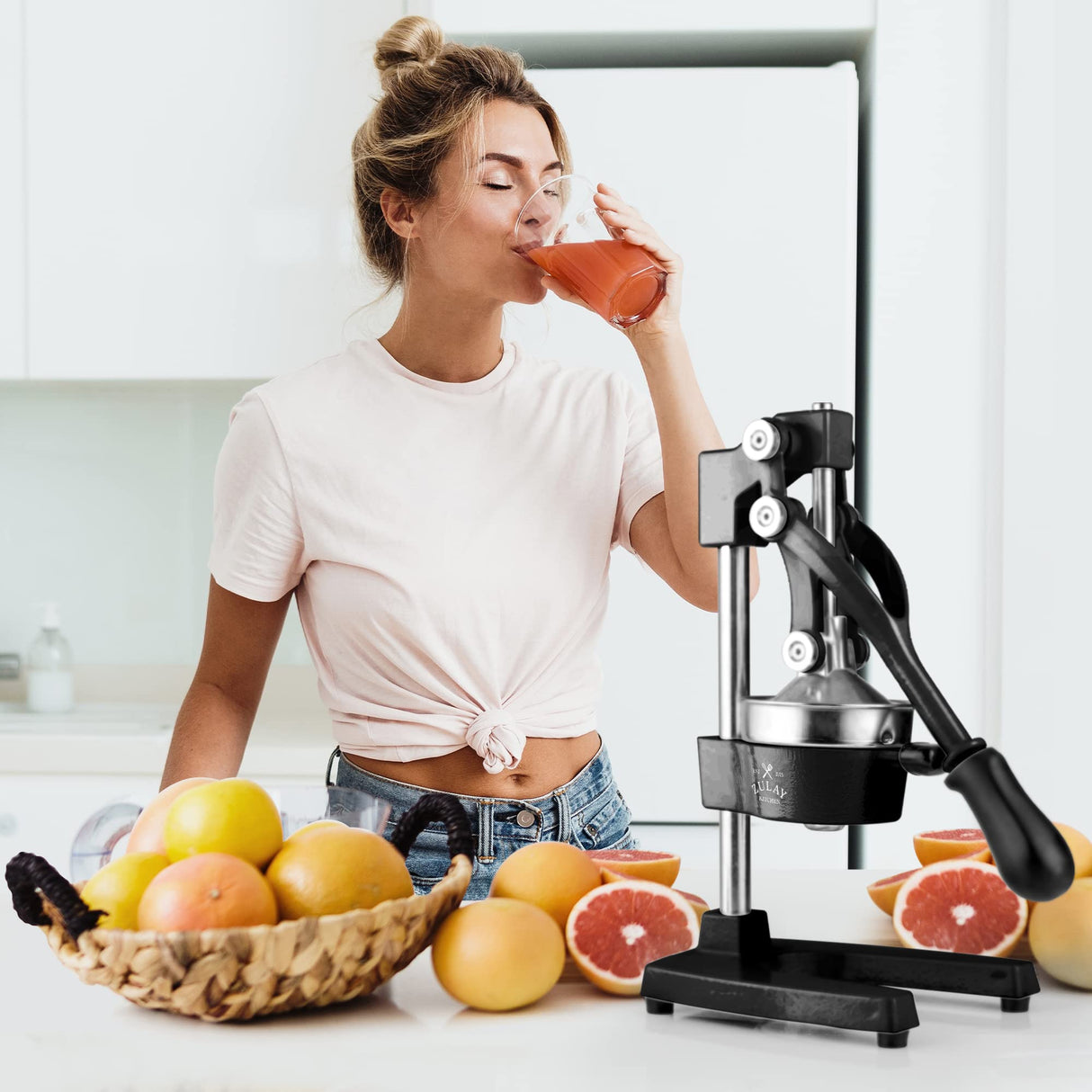 Zulay Kitchen Cast-Iron Orange Juice Squeezer - Heavy-Duty, Easy-to-Clean, Professional Citrus Juicer - Durable Stainless Steel Lemon Squeezer - Sturdy Manual Citrus Press & Orange Squeezer (Black) Zulay Kitchen