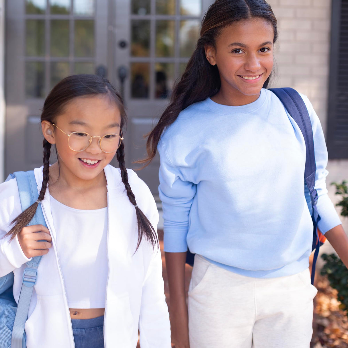 Hanes Girls Ecosmart Crewneck Sweatshirt, Soft Midweight Fleece For Pullover Sweater, White, Medium US Hanes