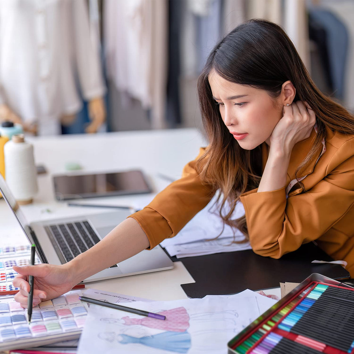 ARTEZA Inkonic Fineliners Pens, Set of 120, 0.4 mm Fine Tip Markers, Water-Based Art Pens for Drawing, Sketching, Journaling, Calligraphy ARTEZA