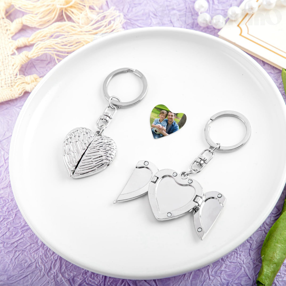 Framendino, 5 Pack Sublimation Angel Wing Keychains Blanks Heat Transfer Love Heart Pendants Charms Locket Photo Frame Key Chains Custom Personalized Picture Keychain Silver Framendino