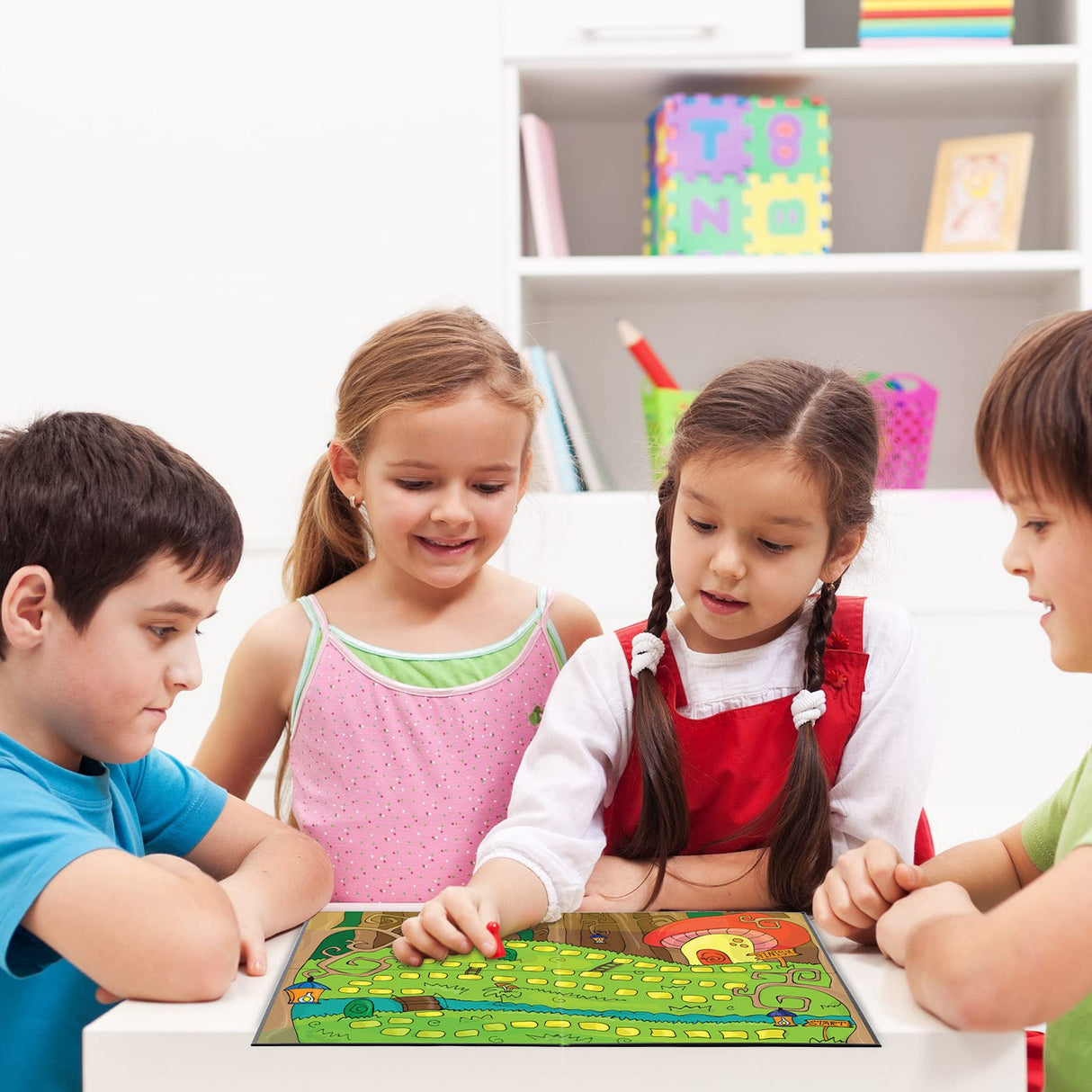 Zhanmai 4 Pcs Folding Blank Game Board, 18" x 18" DIY Create Make Your Own Game Board, Blank Quad Fold Dry Erase Battle for Family School Classroom DIY Activities Zhanmai