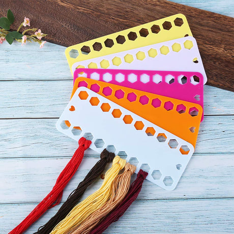 5 Color Plastic Floss Bobbin, Plastic Sewing Thread Winding Plate Board Card for Cross Stitch Embroidery Thread Bobbins Organizer Craft DIY Sewing Storage LOKUNN