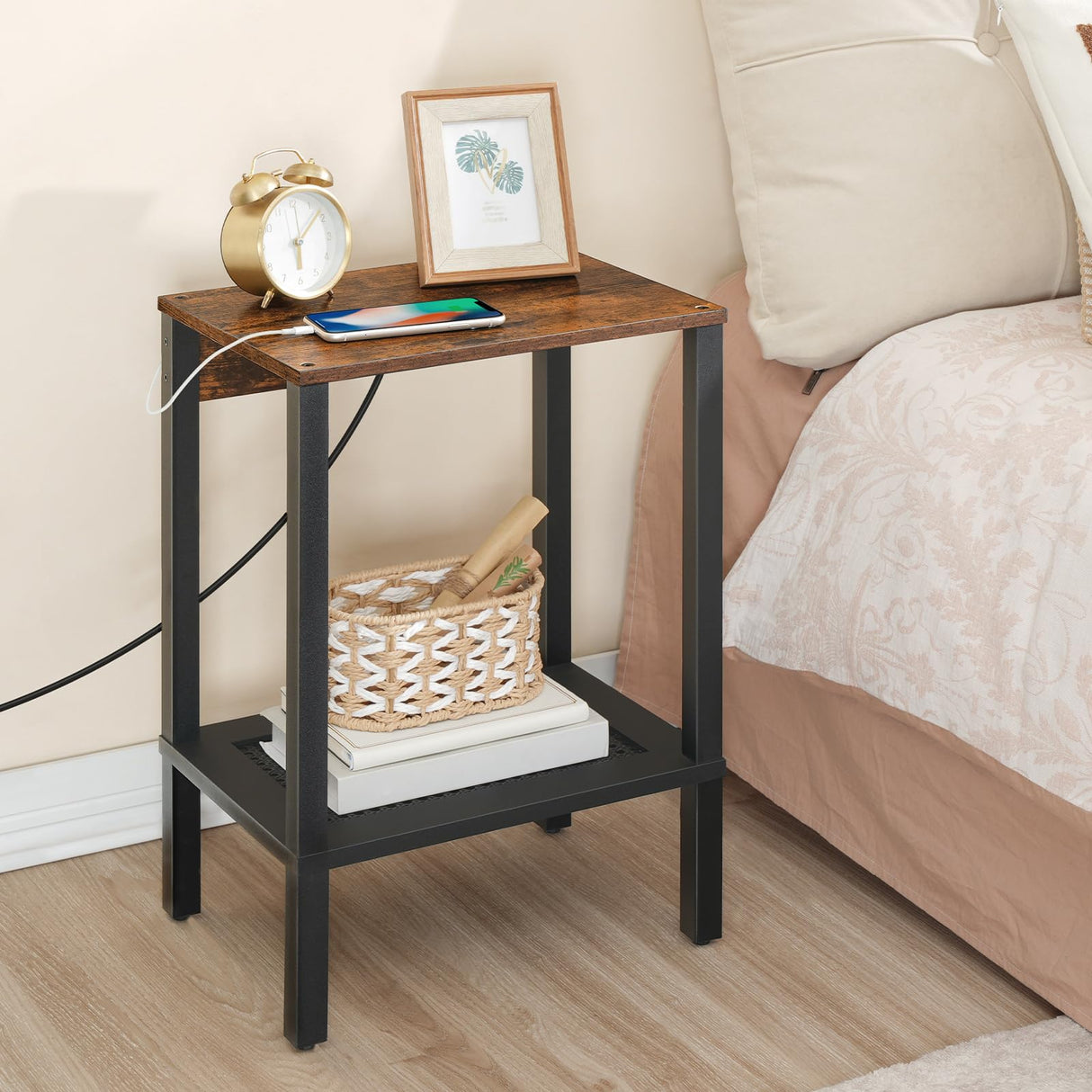 HOOBRO Side Table with Charging Station, End Table with USB Ports and Outlet, Nightstand with Storage Shelf, Faux Rattan Decoration, for Living Room, Bedroom, Rustic Brown and Black BF91UBZ01 HOOBRO