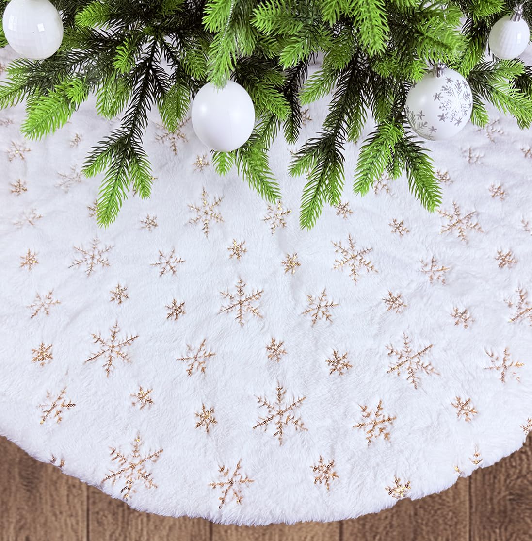 AOGU 60 Inch Sequin Faux Fur Christmas Tree Skirt Decoration for Merry Christmas Party White Plush Gold Sequin Snowflake Xmas Christmas Tree Skirt Decorations AOGU