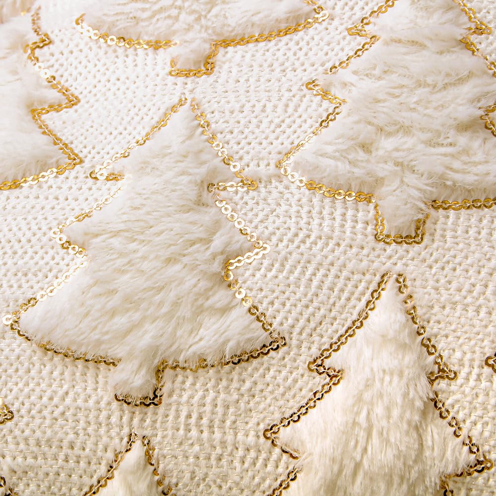 Christmas Pillow Covers, Set of 2 Christmas Decorations Throw Pillow Covers, 18x18 Inch Soft Fluffy Cushion Covers for Home Décor Xmas Series Cushion Pillow Cover Custom Zippered Square Pillowcase Eliluoni