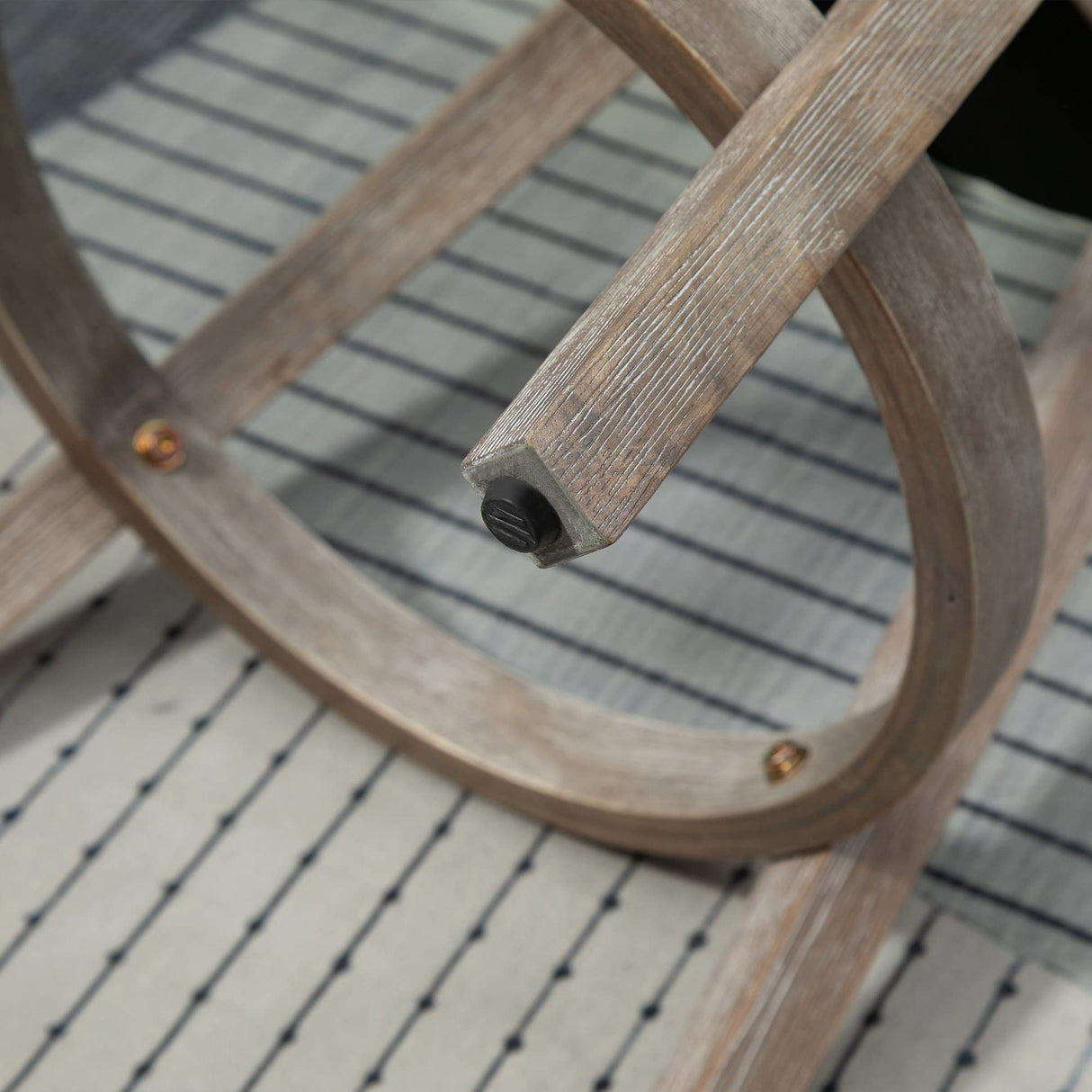 HOMCOM 26" Counter Height Bar Stools, Linen Fabric Kitchen Stools with Nailhead Trim, Rubber Wood Legs and Footrest for Dining Room, Counter, Pub, Set of 2, Cream White HOMCOM