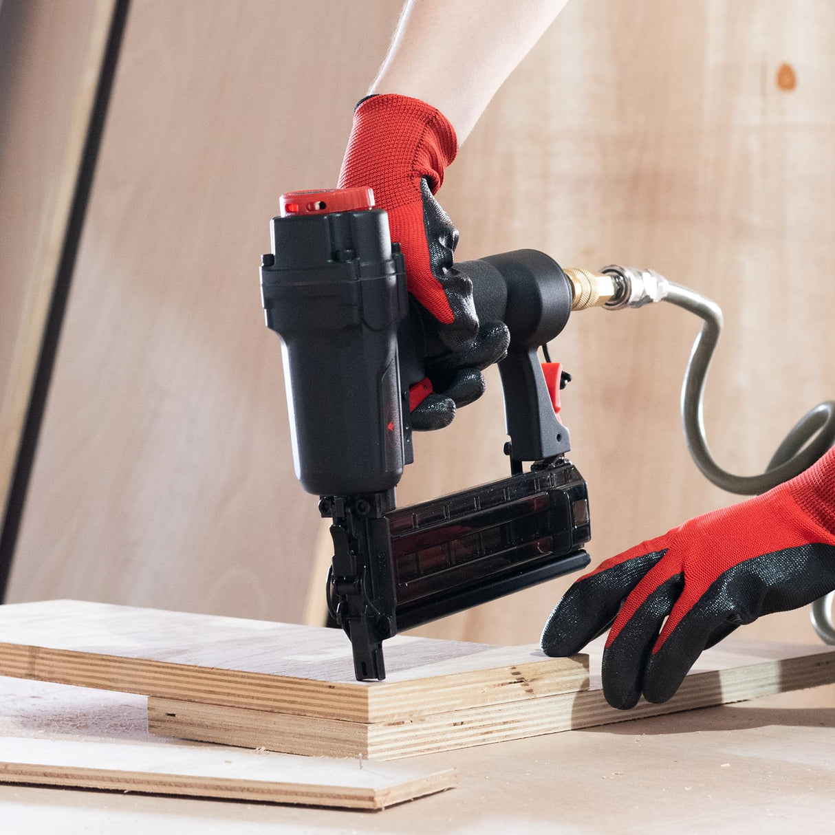 AEROPRO TOOLS Pneumatic Brad Nailer, 18 Gauge 2 in 1 Air Brad Nail Gun and Staple Gun with 1000pcs Nails for Upholstery, DIY Project, Woodworking AEROPRO