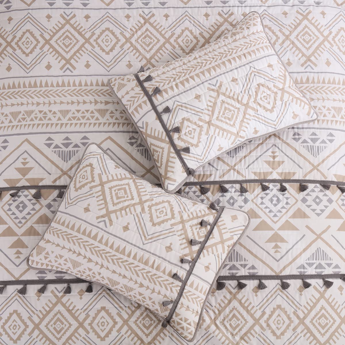 HORIMOTE HOME Boho Style Beige King Quilt Set with Tassle, Soft and Lightweight Bedspread for All Season, Full Size Bed Coverlet with 2 Matching Pillow Shams (3 Piece) HORIMOTE HOME