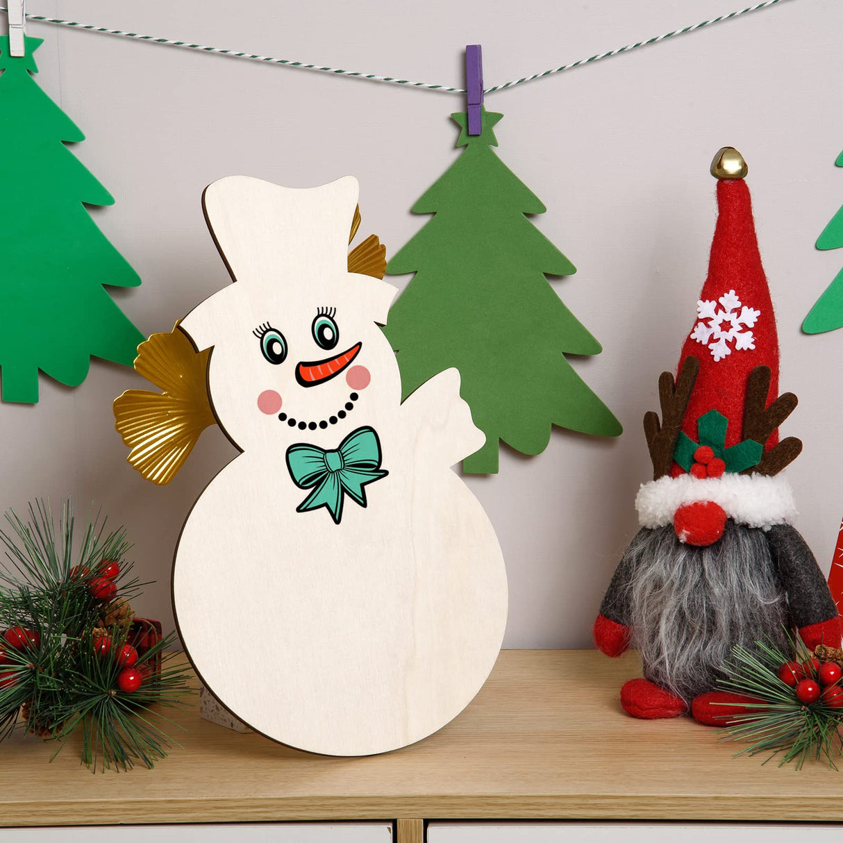 8 Pcs Large Christmas Wooden Snowman Cutouts Unfinished Wood Snowman Hanging Decoration Blank Wooden Snowman Shape Slices Ornaments for DIY Crafts Christmas Winter Xmas Party Door Hanger Home Decor AWIZOM