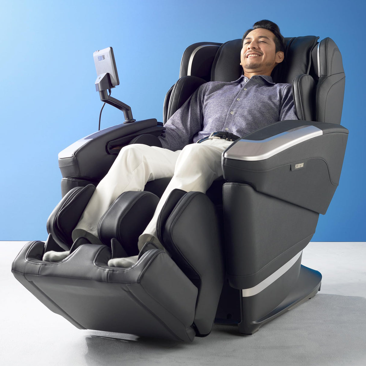 FUJIIRYOKI Cyber Relax Ai 5D Massage Chair - Advanced Massage Technology, Relaxing, Therapeutic, Home & Office, Stainless Steel Base, Polyurethane Foam, Accommodates 6'4" (Cream) FUJIIRYOKI