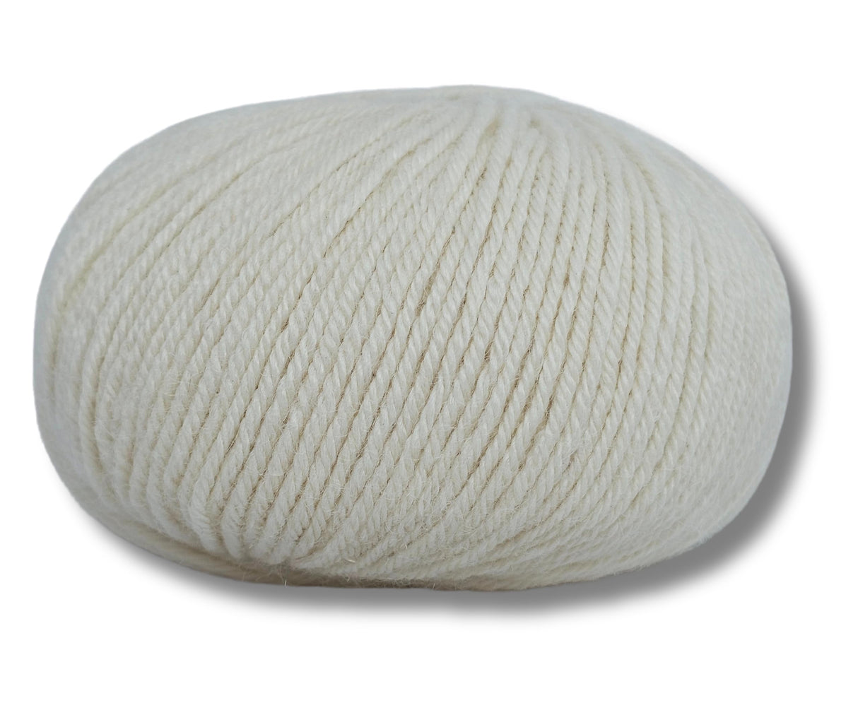 eKushi 100% Baby Alpaca Yarn for Knitting & Crocheting - Set of 3 Skeins of Premium Yarn DK - Lightweight, Hypoallergenic & Thermal Peru Made - Ideal for Delicate Projects (Natural White - N010) eKushi