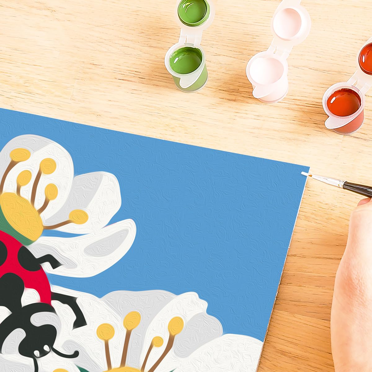 Ravensburger - Ladybug in Nature CreArt Paint by Numbers Kit | Fun & Easy DIY Art for Kids Age 7+ | Creative Gift Idea for Birthdays & Holidays Ravensburger