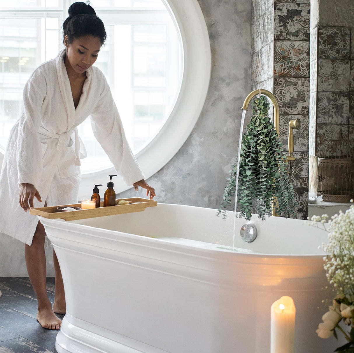 10 Pcs Dried Eucalyptus Stems 17" Real Eucalyptus for Shower Hanging 100% Made from Fresh Eucalyptus Leaves, Wedding Decor Home Decor Farmhouse Decor DIY Spring Decor,Green. Dried Flowers FAVOWREATH