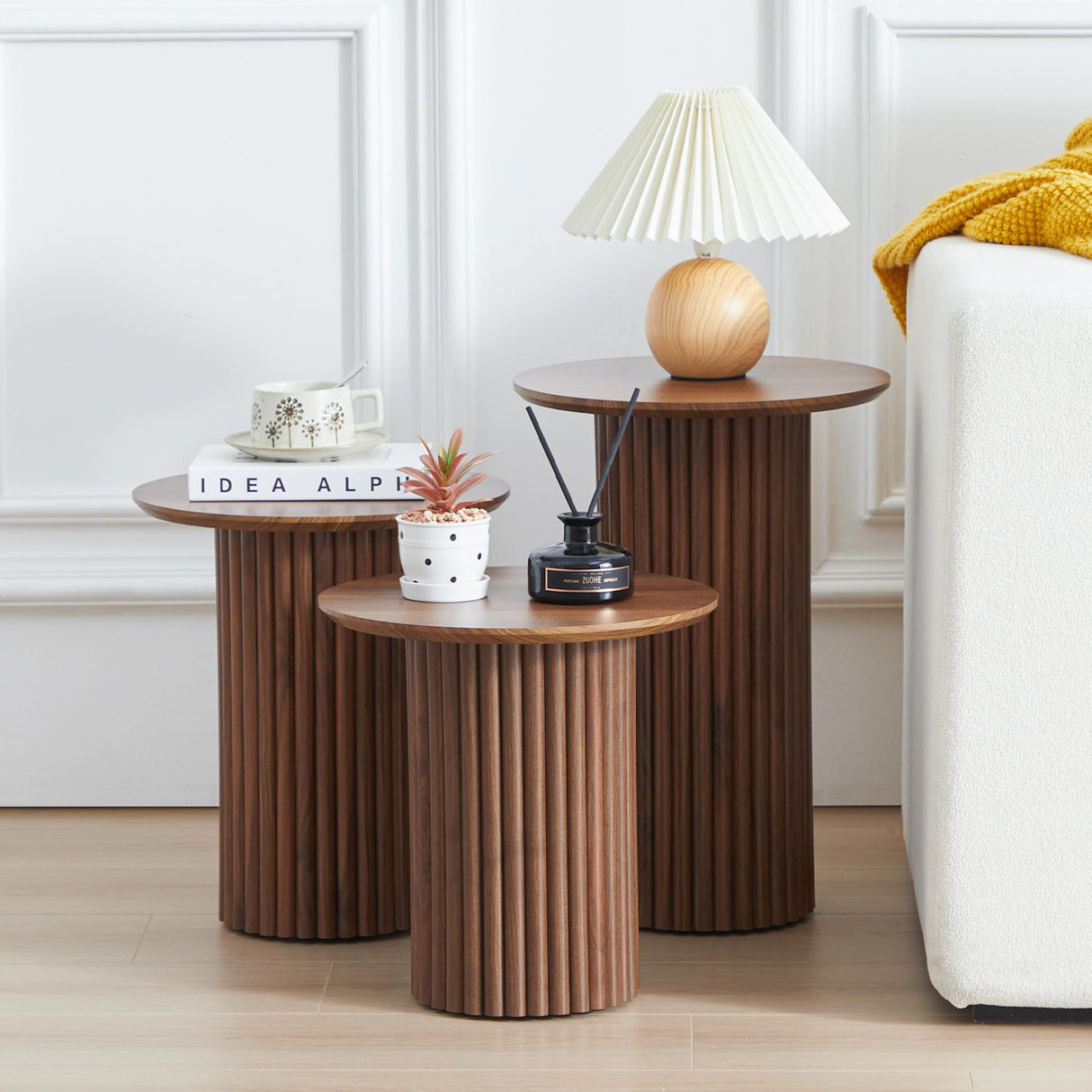 Bifins Round Nesting Coffee Table Set of 3,Mid Century Modern Fluted Coffee and End Table Set,Small Circle Wooden Side Table Drink Table for Living Room (Walnut) Bifins