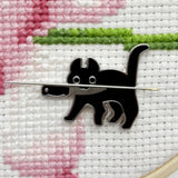 Black Cat Magnetic Needle Minder for Cross Stitch – Strong Needlepoint Holder, Embroidery Sewing Magnet – Secure & Decorative Needle Minders for Stitching & Crafting (Cat) Amesuspes