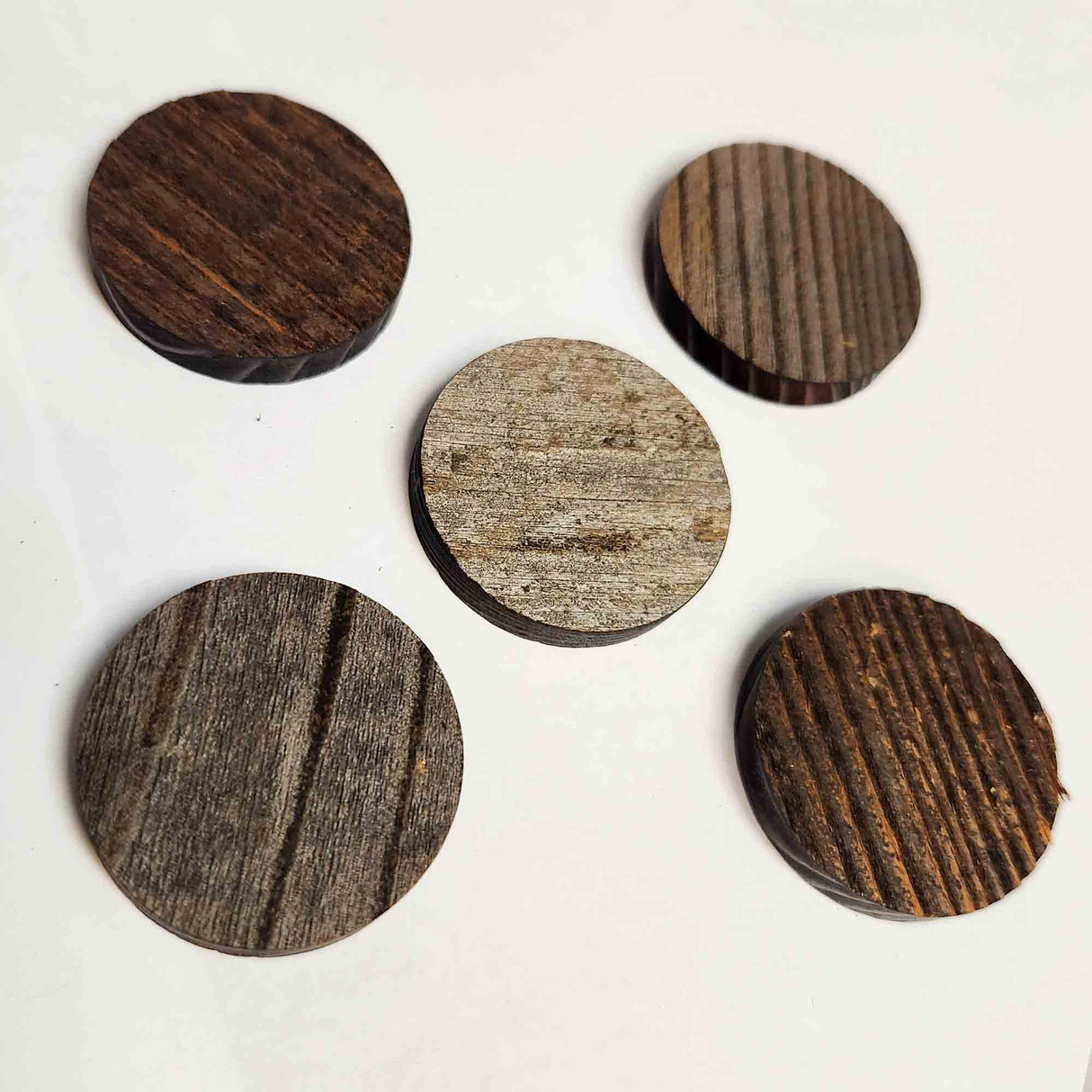 Rockin' Wood Rustic Reclaimed Wood Circles for Crafts and Projects,use for Crafting and Wood Art, Made in The USA, 1.4" Diameter (20 Pieces) Rockin' Wood