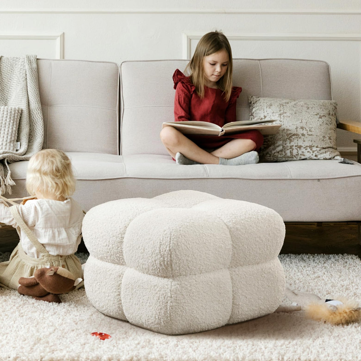 Zesthouse Square Pouf Ottoman, Modern Ottoman Coffee Table for Living Room, Fuzzy Sherpa Ottoman Foot Rest, Upholstered Tufted Ottoman Stool for Couch, White Zesthouse