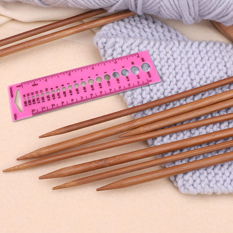 Honbay 4PCS Plastic Knitting Needle Gauge Ruler Needle Sizer INCH CM Ruler Sewing Ruler Metric Measure Tool for Sewing or Student Learning (2 Color) Honbay