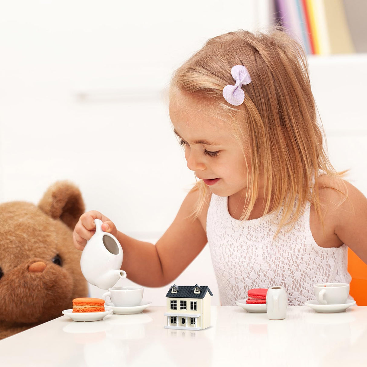 Toyvian Mini DIY Model Wooden Dollhouse kit Christmas Village Houses Toy House House Kit 3D Miniature Dollhouse Kit Toyvian