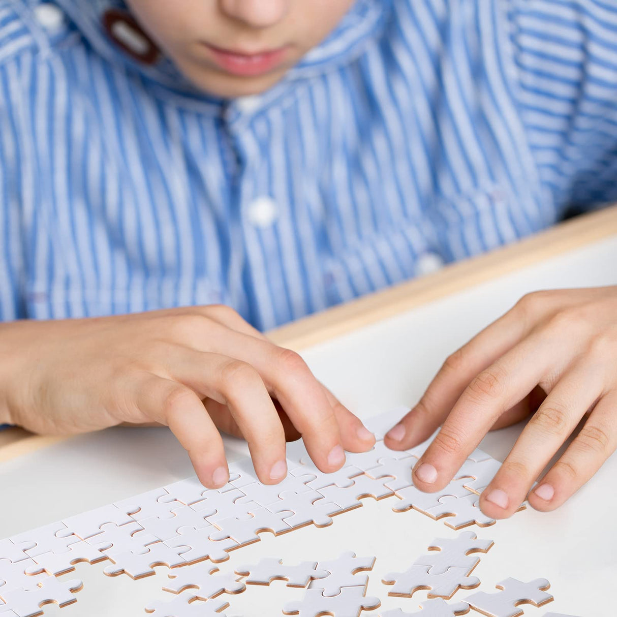 Christmas Blank Jigsaw Puzzle 70 Pieces 0.84 x 0.78 Inch White Blank Puzzle Rectangle Decorating Puzzle for Decorating Boys and Girls Art Activity, Wedding Birthday Party, 5.12 x 3.54 Inches Sumind