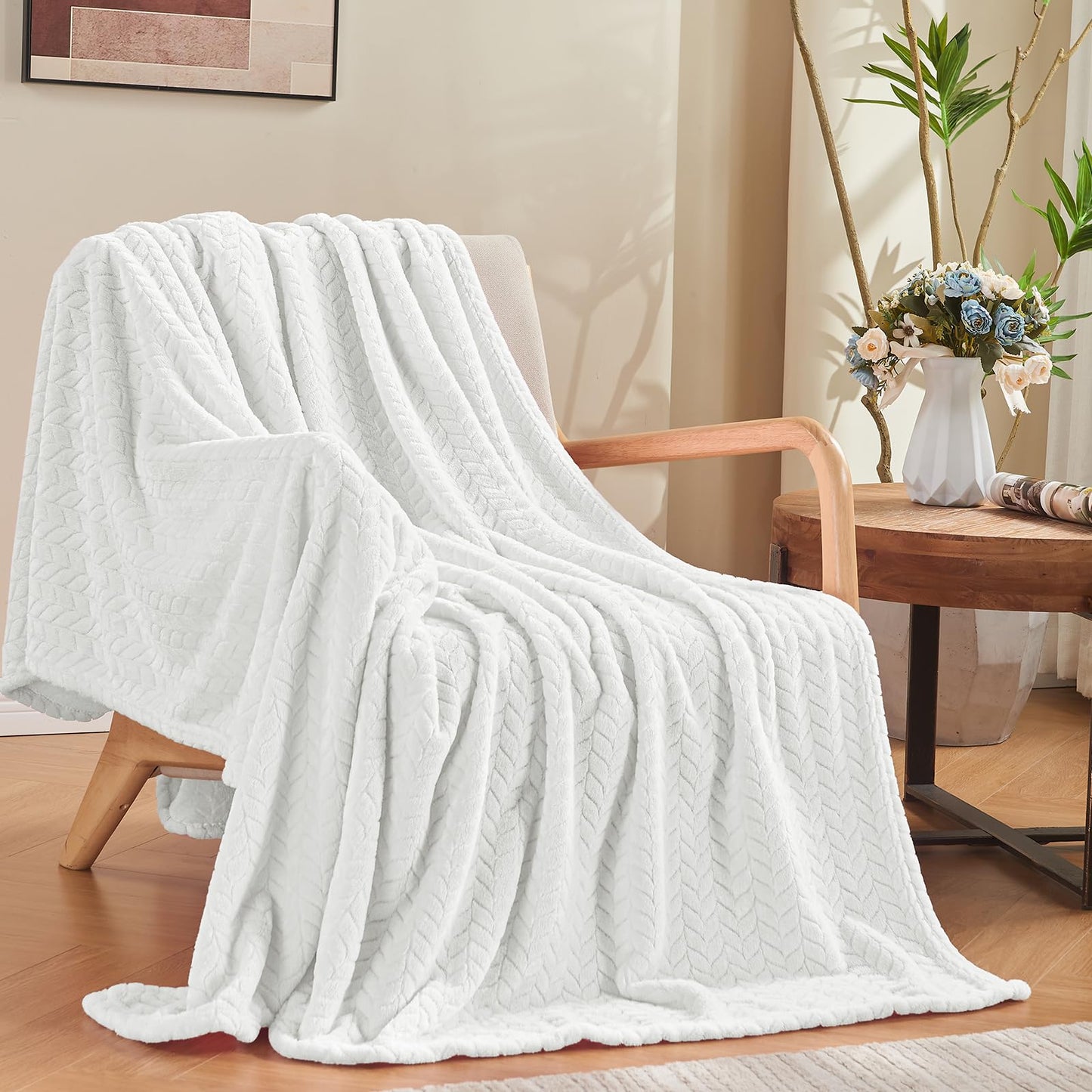 inhand White Fleece Throw Blanket for Couch, Super Soft Lightweight Fuzzy Leaves Pattern Blanket for Women, 50 x 60 Inches