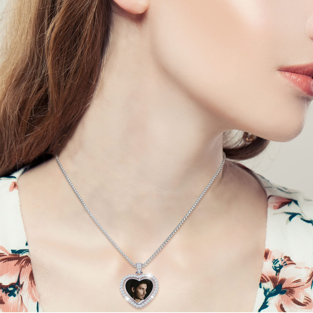 Junkin 24 Pcs Sublimation Rhinestone Trays Pendant Set, Including 6 Double Sided Blank Rhinestone Bezel Trays, 6 Pcs Thick Chains with 12 Sublimation Discs for Making (Silver) Junkin