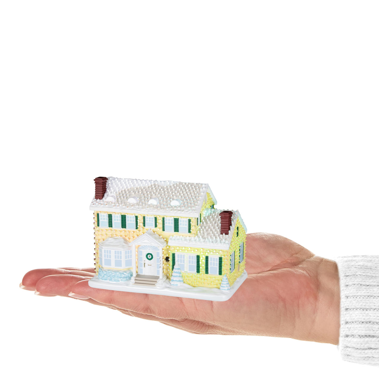 Hallmark Keepsake 2.51" Mini Christmas Tree Topper, National Lampoon's Christmas Vacation ShowToppers Musical With Light, Christmas Movie Gifts Hallmark Keepsake