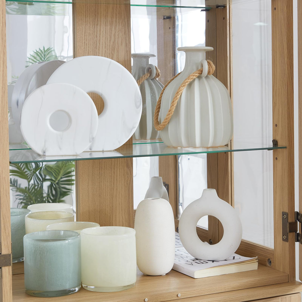 Curio Cabinet Lighted Glass Display Cabinet with Glass Doors and Adjustable Shelves, Freestanding Curio Display Case Tall Liquor Cabinet for Living Room Kitchen Pantry Bar, Bulb Included, Light Oak BAOMKONG