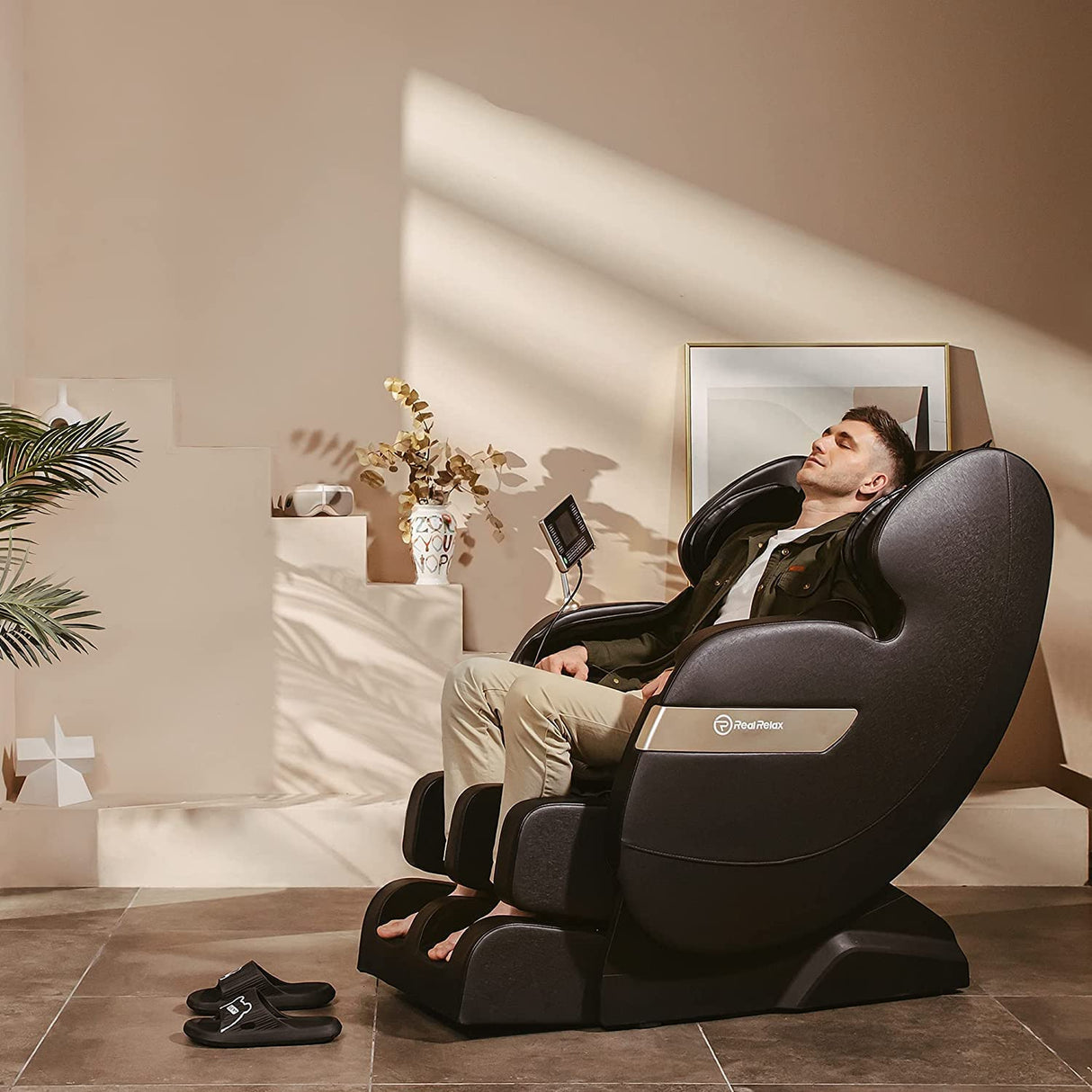 Real Relax 2025 Full Body Massage Chair of Dual-core S Track,Shiatsu Massage Recliner of Zero Gravity with APP and LCD Control,Lower Back and Calf Heating,Bluetooth,Home or Office Use,Black Real Relax
