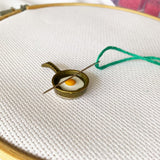 DPXWCCH Pack of 2 Frying Pan Needle Minders, Magnetic Needle Holder for Cross Stitch Embroidery Sewing Needlework Accessories DPXWCCH