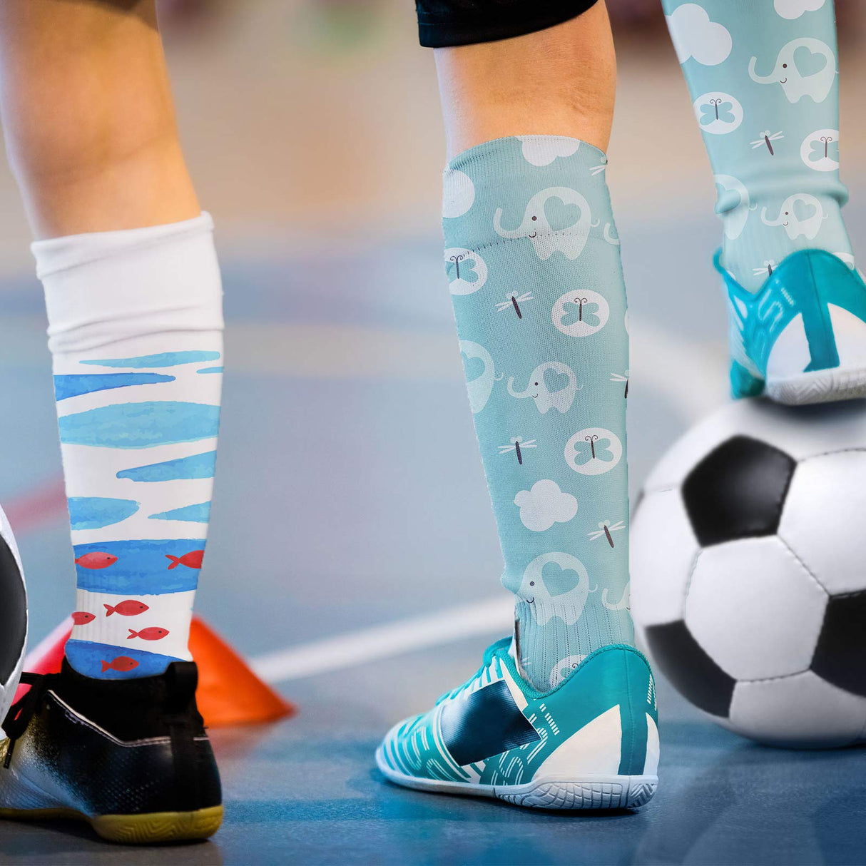 Coume 4 Pieces Sublimation Blank Socks Set, Including 2 Pieces Metal Straight Style Sock Jigs, 2 Pairs Sublimation Blank Socks for Heat Press Transfer Dye Sublimation Printing DIY Pattern Designs Coume